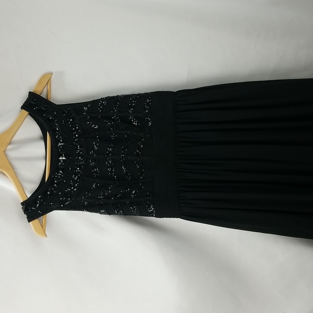 White House Black Market Beaded Cut in Gown NWT - Picture 3 of 14